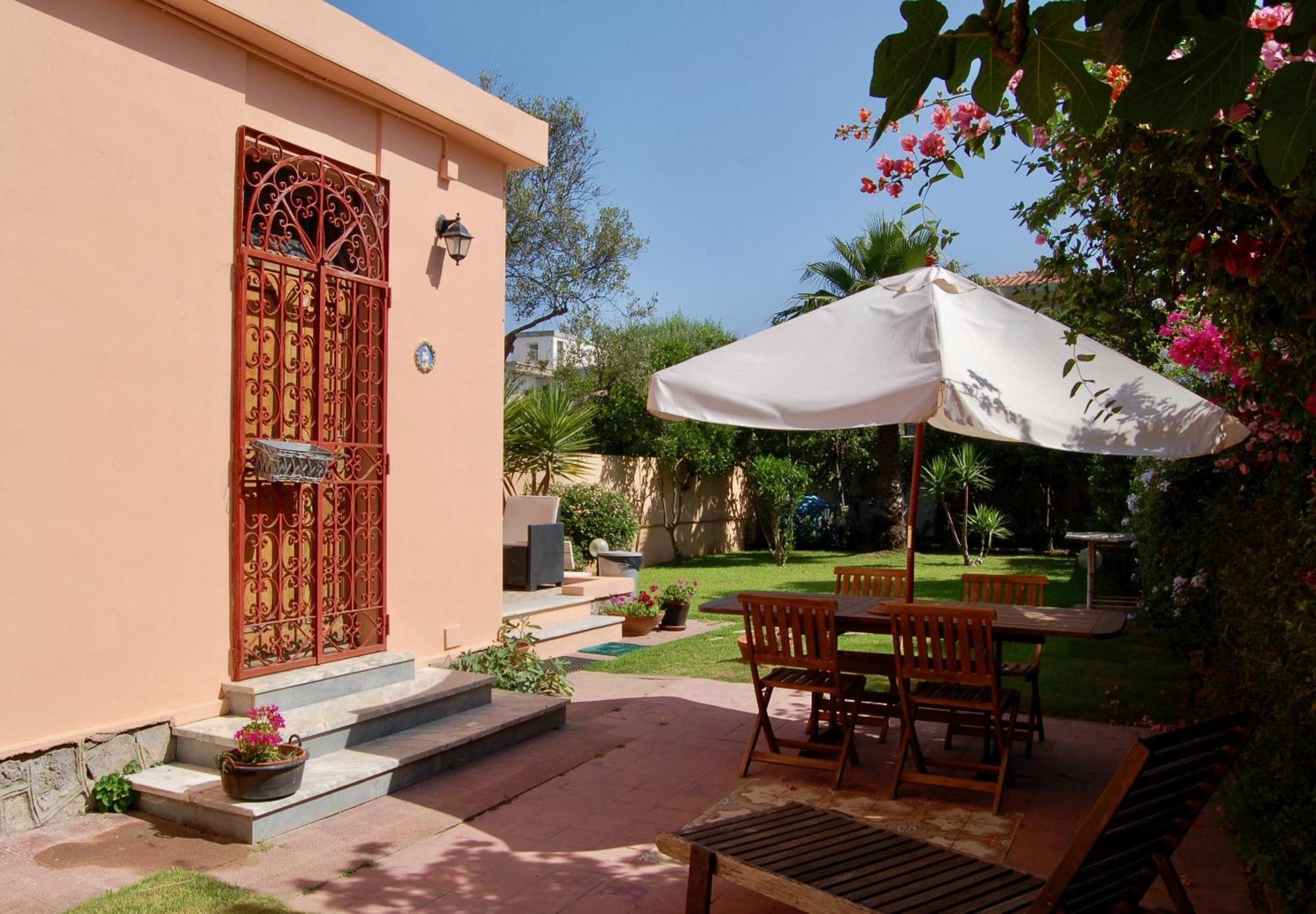At Fourth Hotel Cagliari Exterior photo