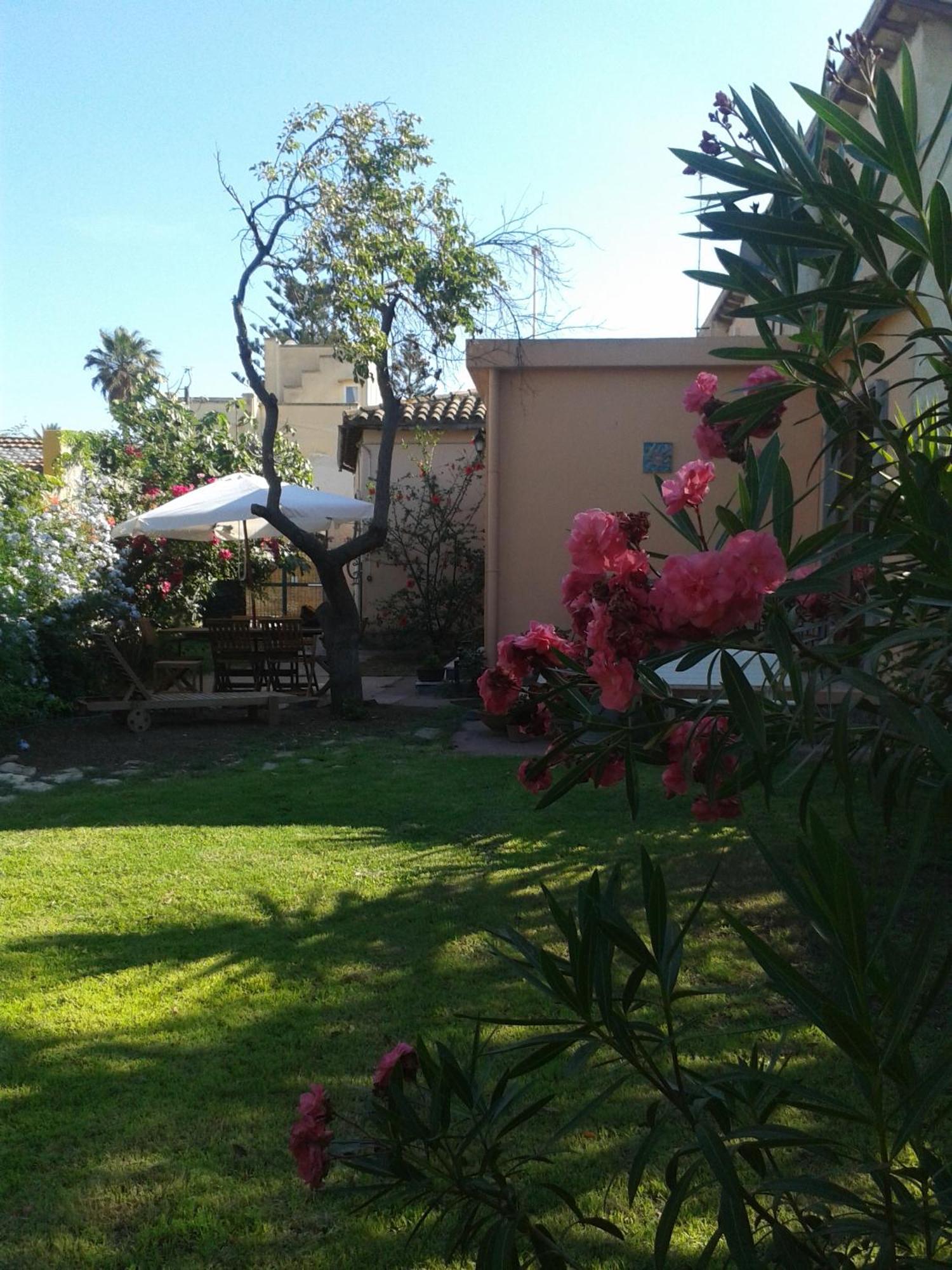 At Fourth Hotel Cagliari Exterior photo